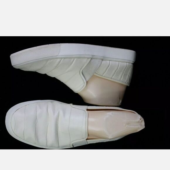 Vince Blair 5 Croc-Effect Leather Sneakers Slip-On, Cream Size 7M $250. - Picture 2 of 10